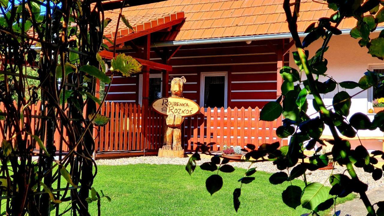 Roubenka Rozkos Villa Nové Město nad Metují Exterior foto