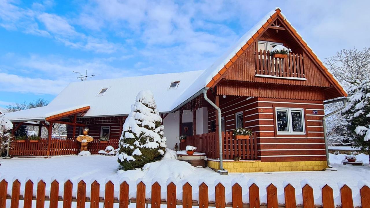Roubenka Rozkos Villa Nové Město nad Metují Exterior foto