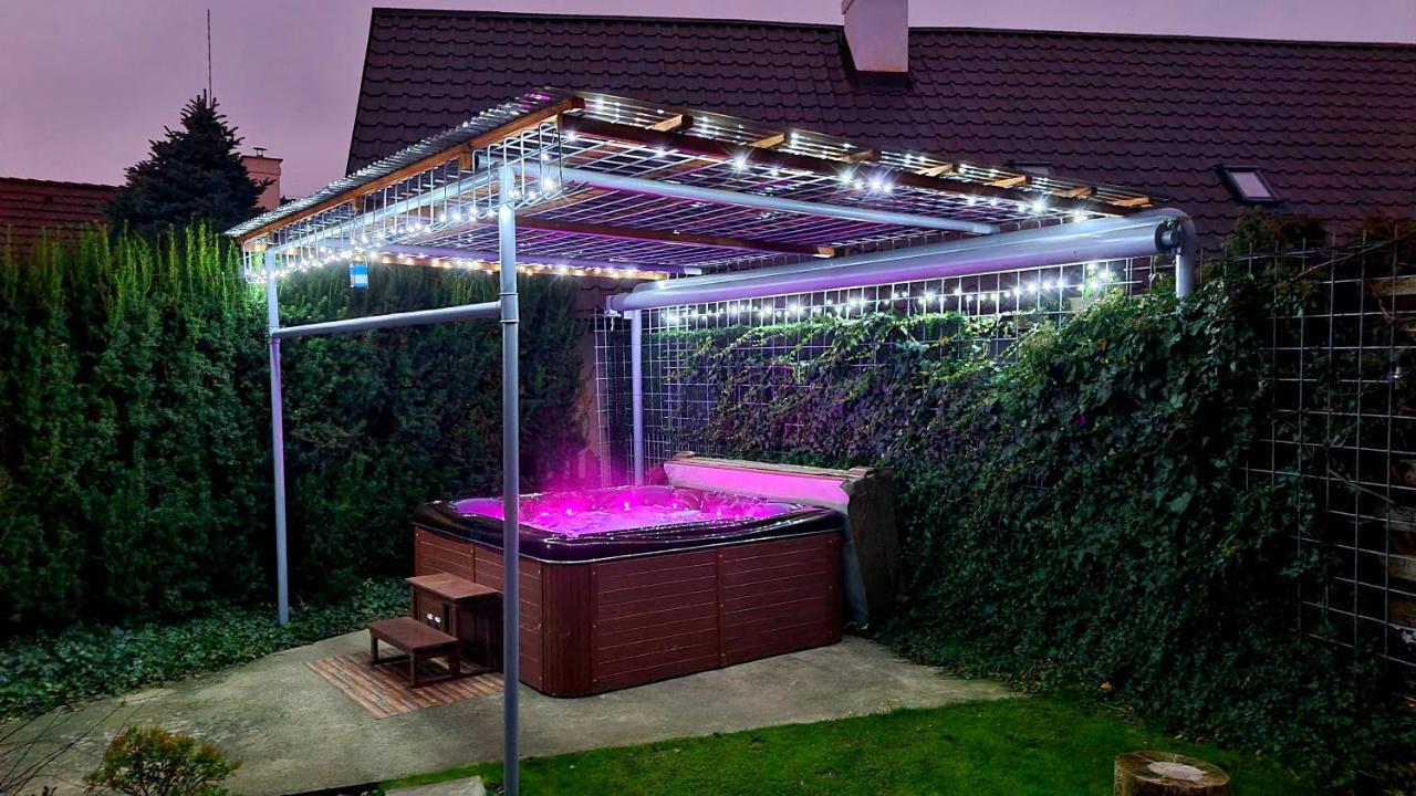 Roubenka Rozkos Villa Nové Město nad Metují Exterior foto