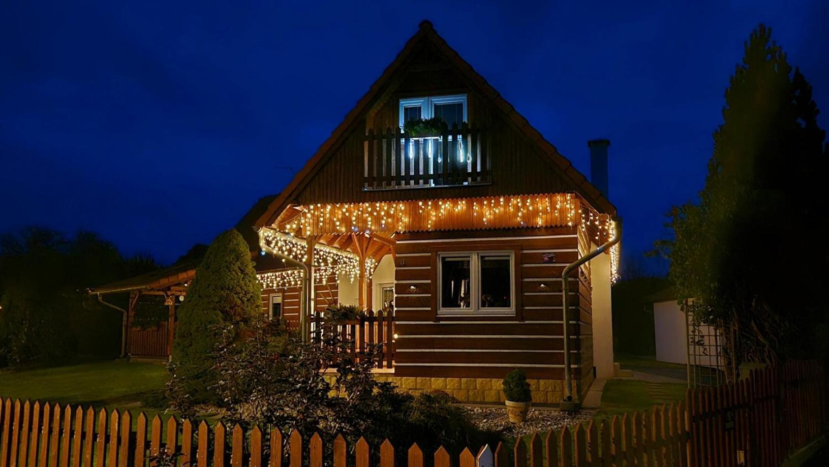 Roubenka Rozkos Villa Nové Město nad Metují Exterior foto