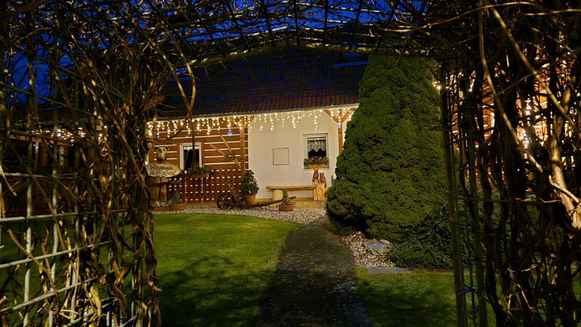 Roubenka Rozkos Villa Nové Město nad Metují Exterior foto